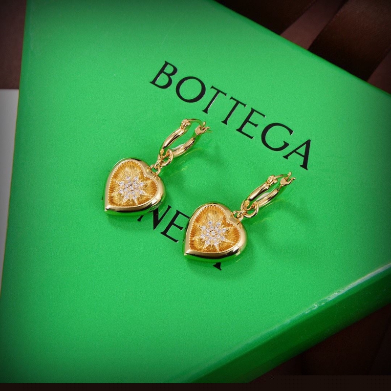 Bo*te*ga venenta earrings